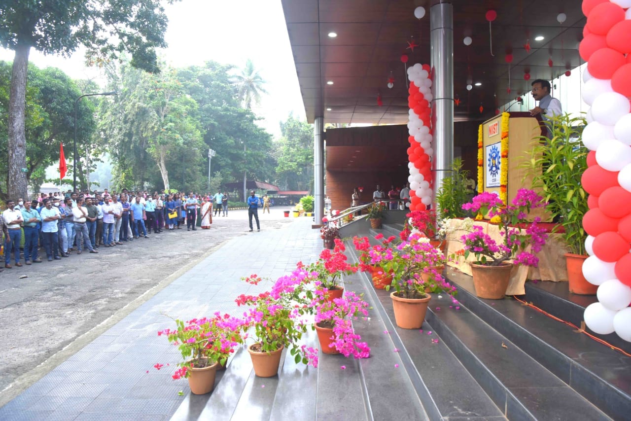 Dr. C. Anandharamakrishnan, Director, CSIR-NIIST addressing NIIST family on New Year 2023