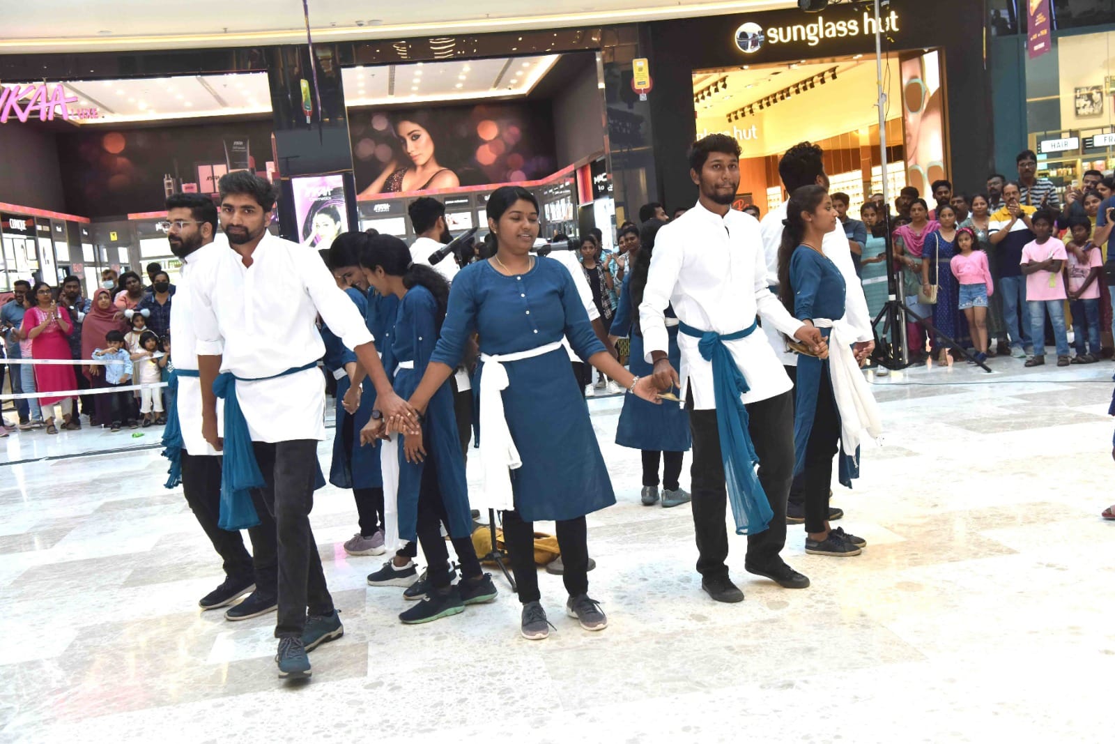 Flash mob and street drama performed by NIIST student community at Lulu mall for the promotion of Millet festival and One Week One Lab program of CSIR-NIIST